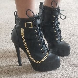 Platform heel booties